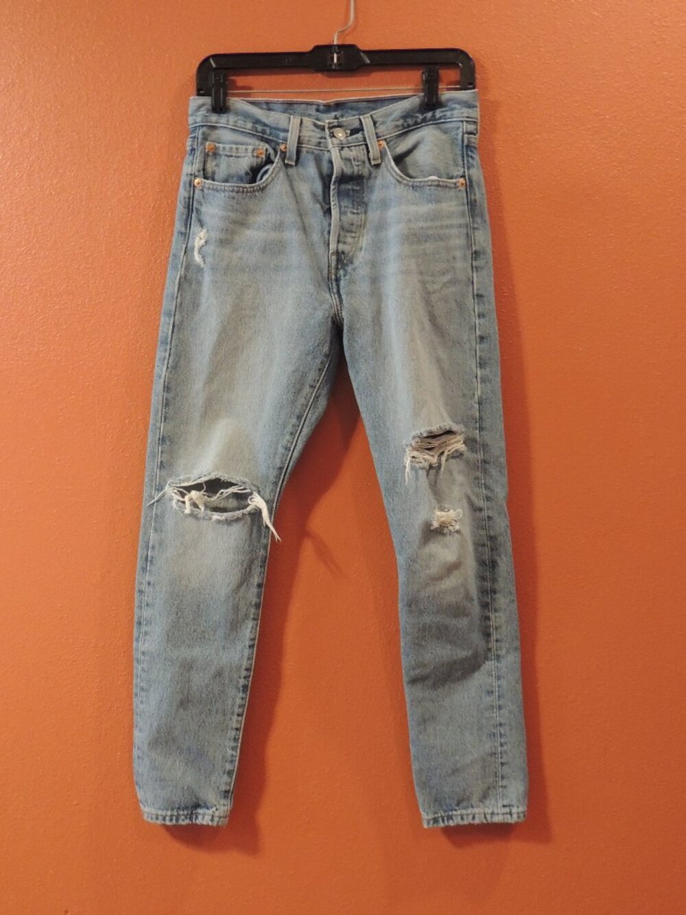 Levi Jeans 501 Distressed Button Fly Wedgie Straight Leg Men 33 Pocket Jeans